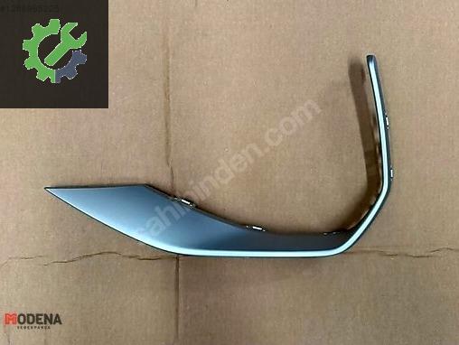 AUDI A3 ÖN TAMPON IZGARA ÇERÇEVESİ GRİ 8Y0807954B/53B 2024-2025