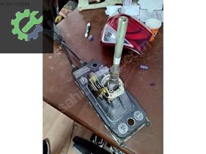 AUDİ A3 VİTES MEKANİZMASI 1K0711061B