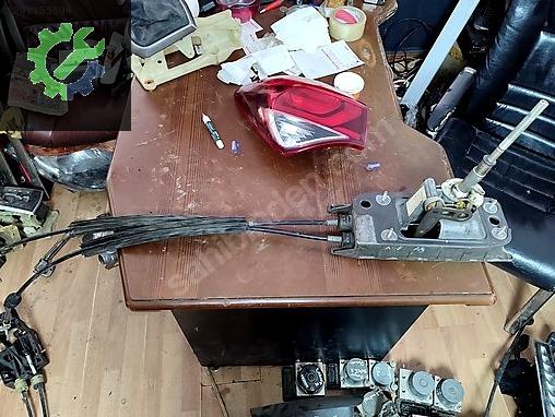 AUDİ A3 VİTES MEKANİZMASI 1K0711061B