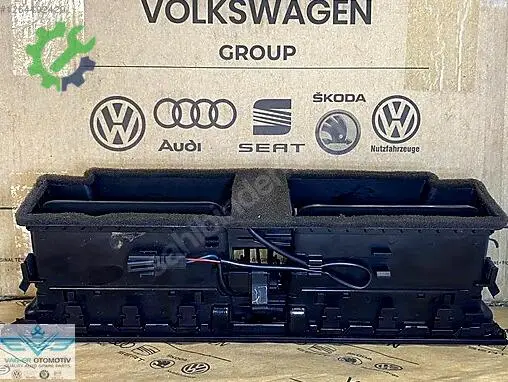 Audi A4 Kalorifer Izgarası 8T1820951C çıkma parça