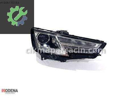 Audi A4 Sağ Ön Far çıkma parça
