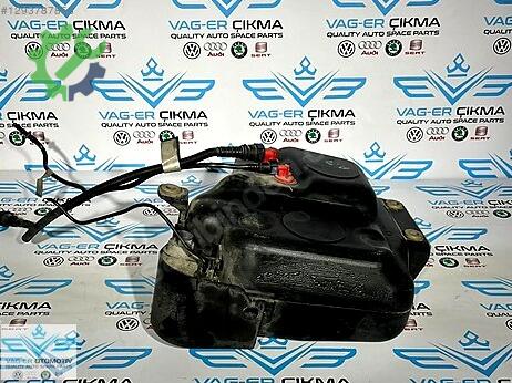 Audi A5 Adblue Tankı 8K0131873 çıkma parça