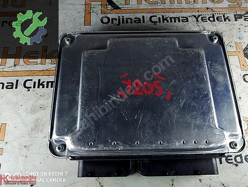 Audi A4 Beyin 8E0907401N çıkma parça