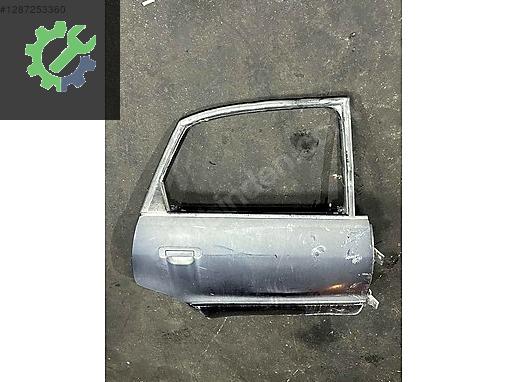 AUDİ A4 B5 SAĞ ARKA KAPI CAM ÇERÇEVESİ