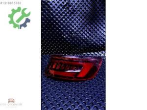 AUDİ A4 B9 SAĞ DIŞ STOP 8W5945092G