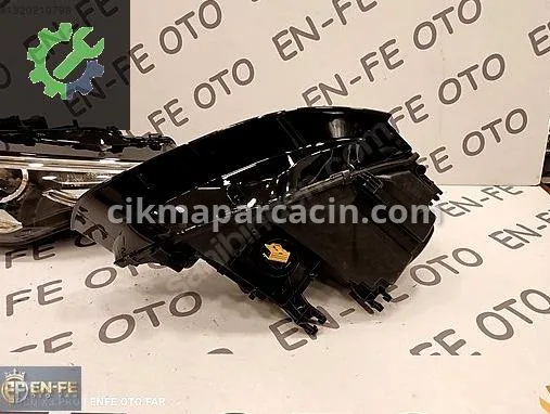 Audi A5 Sağ Ön Far çıkma parça