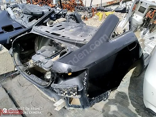 Audi A6 Marşpiyel Sacı çıkma parça