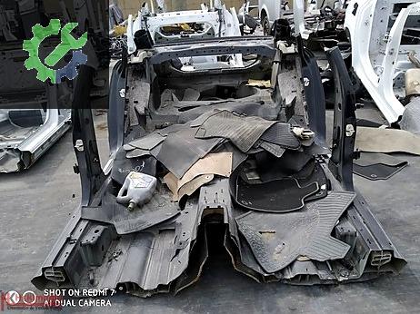Audi A6 Marşpiyel Sacı çıkma parça