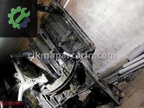 Audi A6 Marşpiyel Sacı çıkma parça