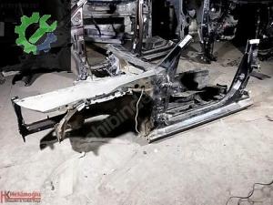 AUDİ A6 C6 SOL ÖN ÇEYREK ŞASİ ŞASE KILIÇ SACI PODYE MARŞPİYEL