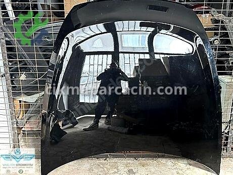 Audi E-Tron Kaput çıkma parça