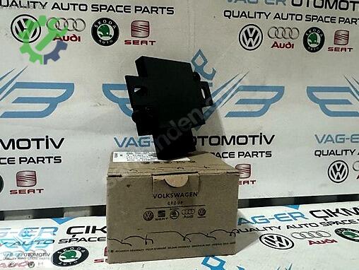 Audi Q3 Beyni çıkma parça