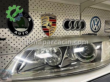 Audi Q7 Sol Ön Far çıkma parça
