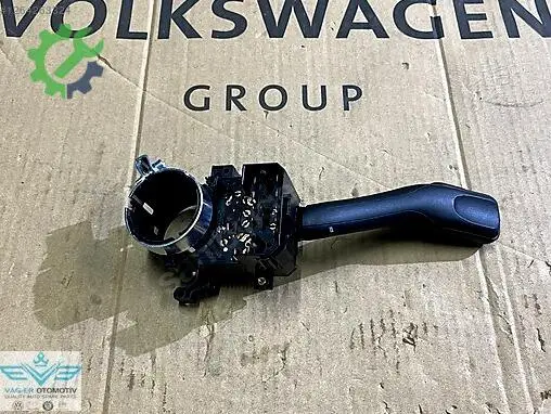 Audi Tt Sinyal 8L0953513G çıkma parça