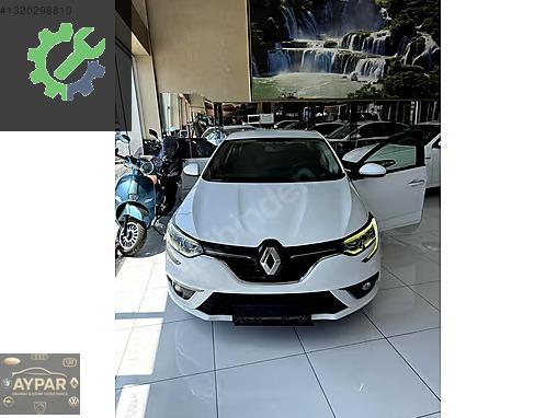 Renault Megane Çamurluk (Ön) çıkma parça