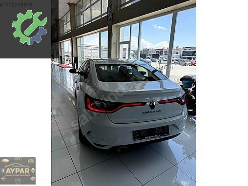 Renault Megane Çamurluk (Ön) çıkma parça