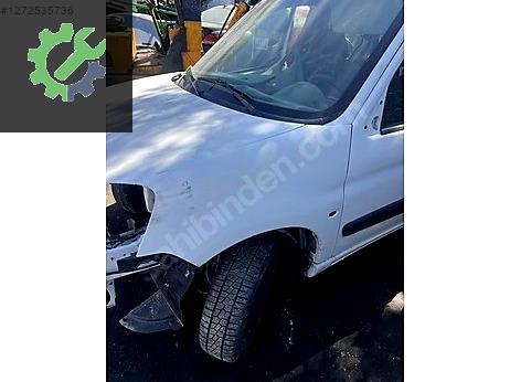 Peugeot Partner Çamurluk (Ön) çıkma parça