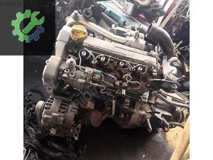 AYPAR YEDEK PARÇA’DAN RENAULT MEGANE ARKADAN MARŞLI MOTOR SÖKME
