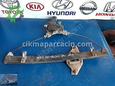 Hyundai Accent Ön Cam çıkma parça