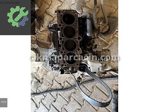 Audi A4 Yarım Motor çıkma parça