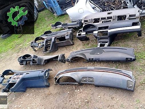 Audi A4 göğüslük, döş, torpido