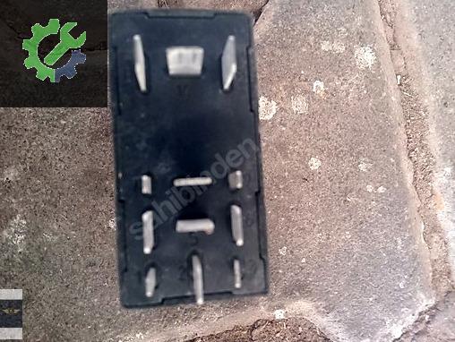 Audi A4 role 8D0 907 701 A