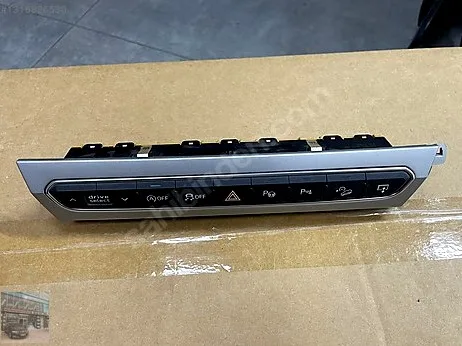 Audi A5 Konsol Kontrol Paneli çıkma parça