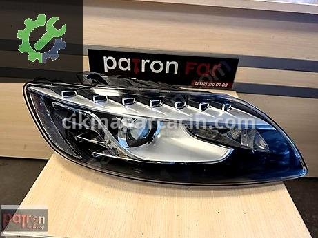Audi Q7 Sağ Ön Far çıkma parça