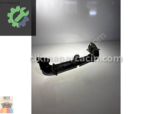 Volkswagen Passat Turbo Borusu 04L145770 çıkma parça