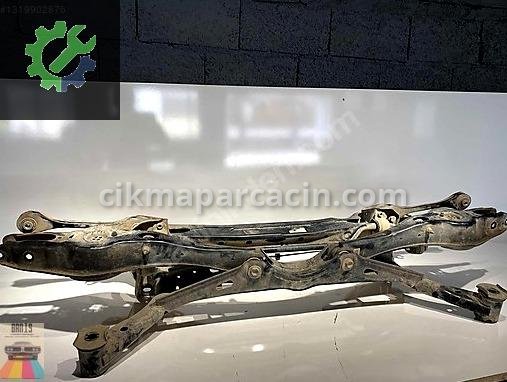 Volkswagen Passat Arka Dingil çıkma parça