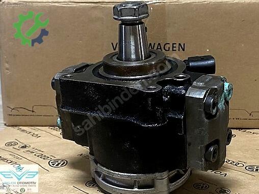 Volkswagen Beetle Mazot Pompası 03L130755AH çıkma parça