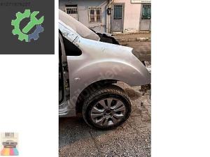 BERLİNGO SOL ÖN ÇAMURLUK