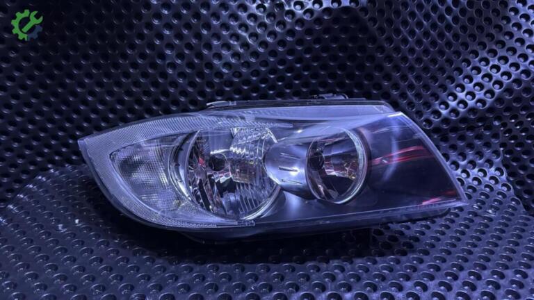 BMW 3 Serisi Far çıkma parça