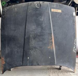BMW 5 Serisi E34 Kaput
