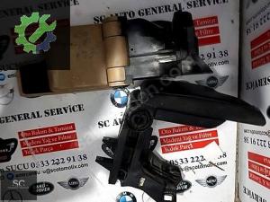 BMW 3 SERİSİ E46 ORTA KOL DAYAMA
