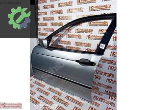 BMW 3 SERİSİ E46 SOL ÖN KAPI GÜNÜŞ GRİ ŞERİT ALTI BOYALI KÜÇÜK