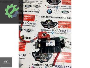 BMW 3 SERİSİ E90 AKÜ SİGORTASI 6936649
