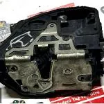 BMW 3 SERİSİ E90 SOL ARKA KAPI KİLİDİ – 7060295