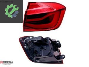 BMW 3 SERİSİ F30 2015-2019 DIŞ STOP LAMBASI SAĞ (LEDLİ) SIFIR