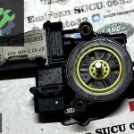 BMW 3 SERİSİ F30 ÖN SOL CAM MOTORU – 7406633