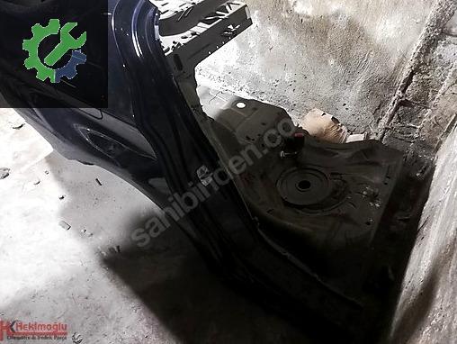 BMW 3 Serisi Çamurluk (Arka) çıkma parça