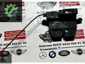 BMW 5 SERİSİ F10 3 SERİSİ F30 BAGAJ KİLİDİ – 7191212