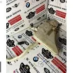 BMW 5 SERİSİ F10 CAM SUYU BİDONU 61667269668