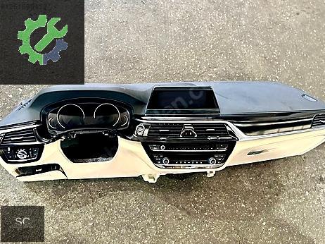 BMW 5 Serisi Panjur çıkma parça