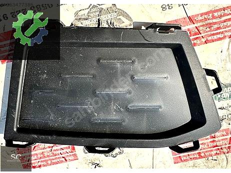 BMW 5 Serisi Bakalit 51118747844 çıkma parça