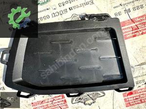 BMW 5 SERİSİ G30 ÖN TAMPON SOL IZGARASI KAPAĞI - 51118747843