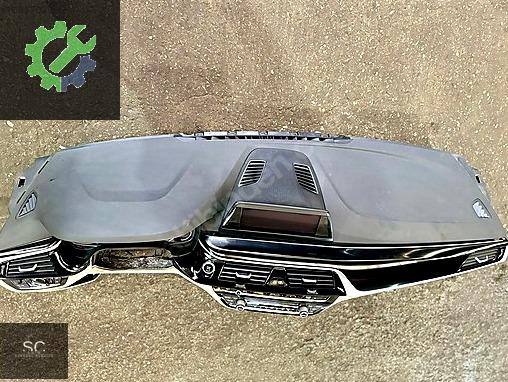 BMW 5 Serisi Torpido çıkma parça