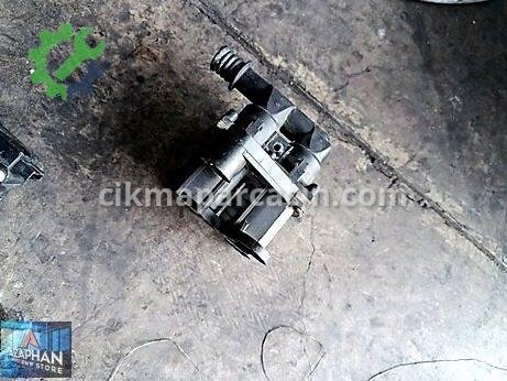 BMW 5 Serisi Kalorifer Musluğu çıkma parça