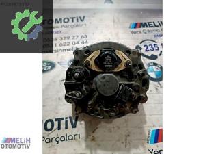 BMW E34 M20 ÇIKMA ŞARJ DİNAMOSU 0120469617 (2. Adet)