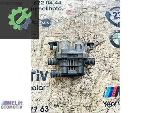 BMW E39 X5 E53 M54 M57 ÇIKMA KALORİFER MUSLUĞU 8374995